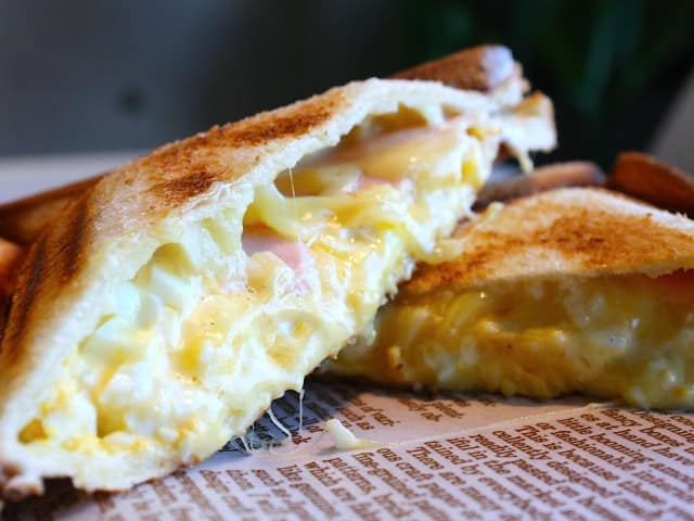 トムズ スペシャ ル